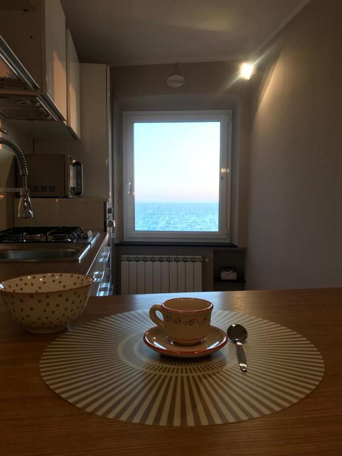 Apartamento Casa Tabata Fronte Mare Génova Exterior foto